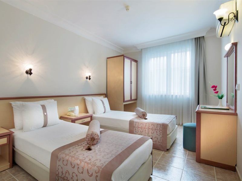 Sunflower Aparthotel 4*